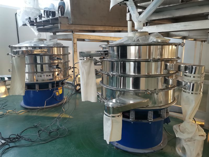 东海市某企业筛分高纯水晶超声波振动筛使用现场